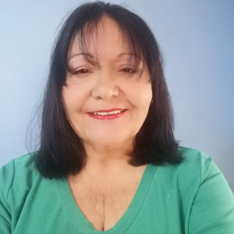 Fotos-de-Perfil-Gladyys-Lecaros
